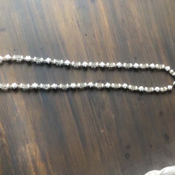 Miriam Haskell Vintage White Plastic & Clear Glass - Picture 3 of 5